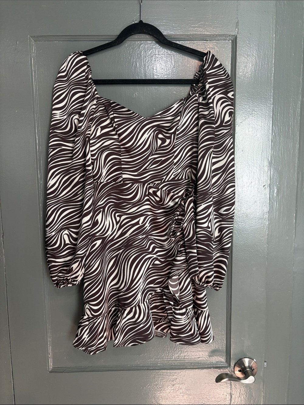 Wayf Brown & Cream Zebra-Print Ruffle-Hem Tunic